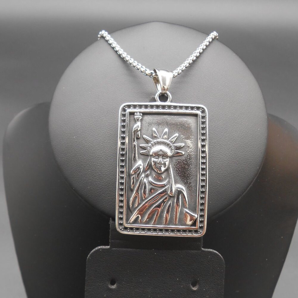 Necklace, Statue of Liberty Pendant, 24 Inches in Stainless Steel